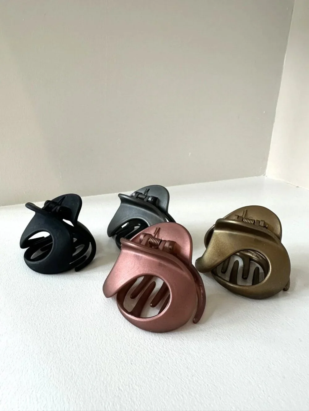 Hair Claw Clips – Set of 4